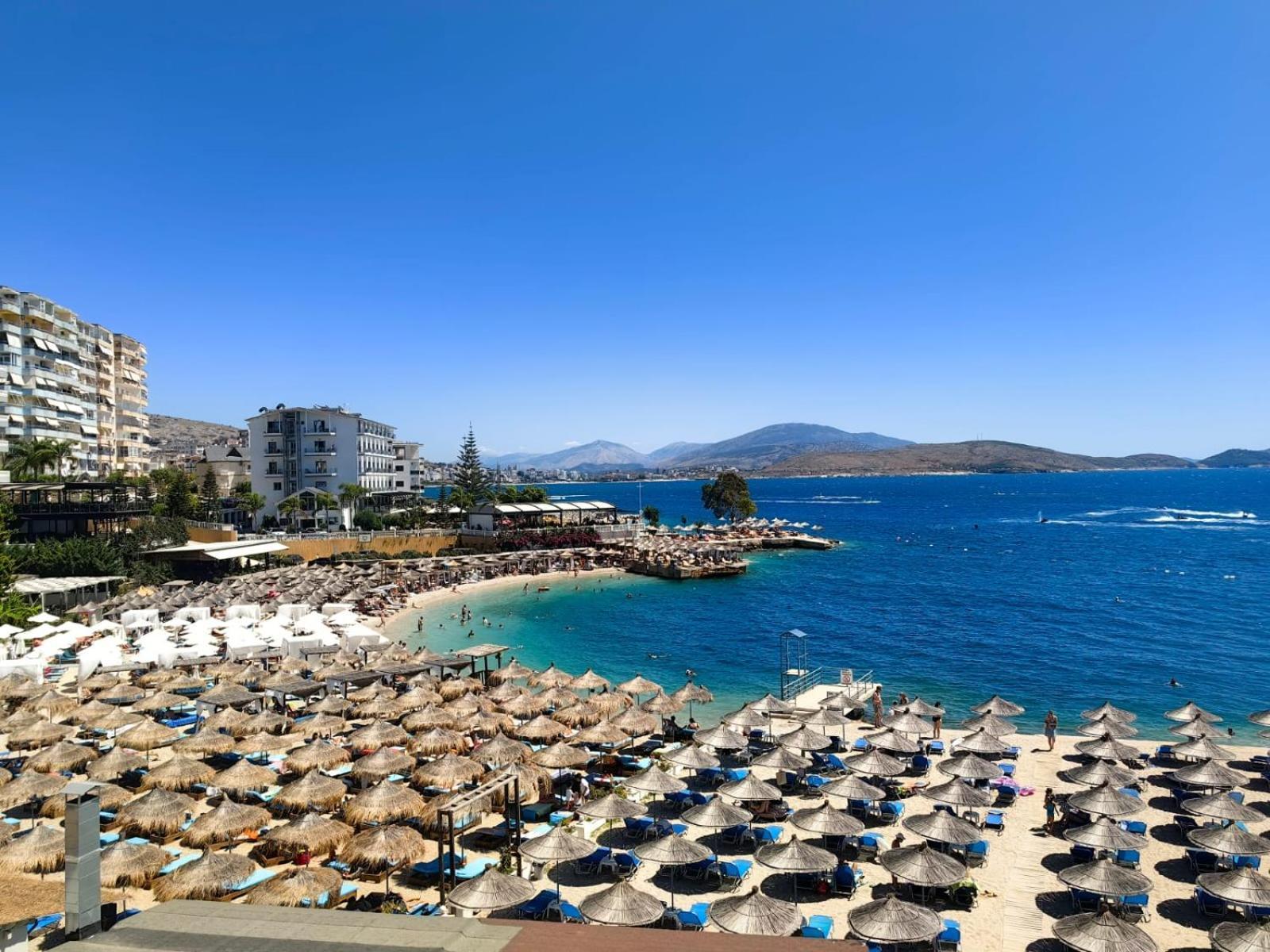 Leon Sea View Apartment Sarande Exterior photo